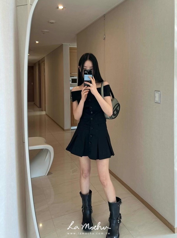 排扣設計百褶裙